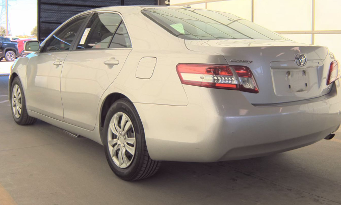 2011 Toyota Camry LE